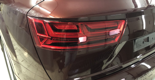 Полировка кузова Audi Q7 и нанесение керамики UltraOneTop